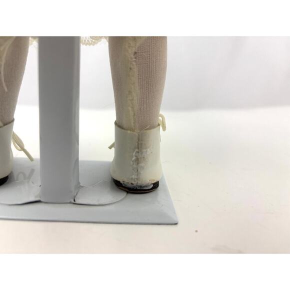 VTG Brinns Collectible Edition Doll “Heidi” Porcelain Doll with Stand - Picture 9 of 13